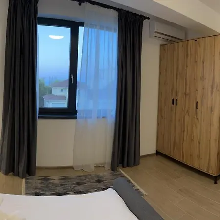 Ziz Apartment *